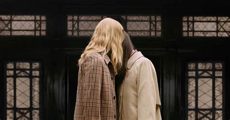 burberry купальник|LIVE: Burberry Spring/Summer 2019 .